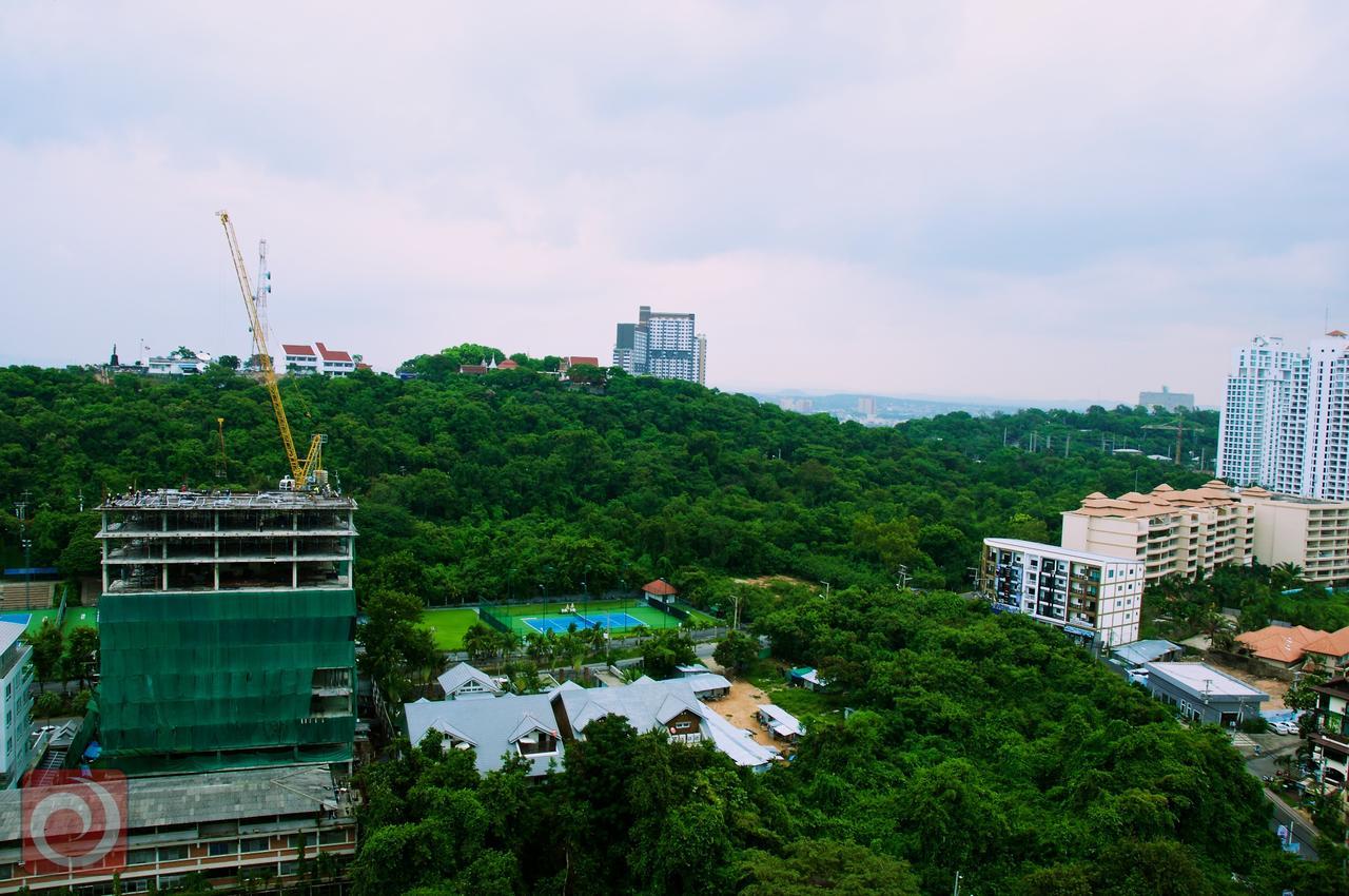 The Cliff Apartment Pattaya Exterior photo