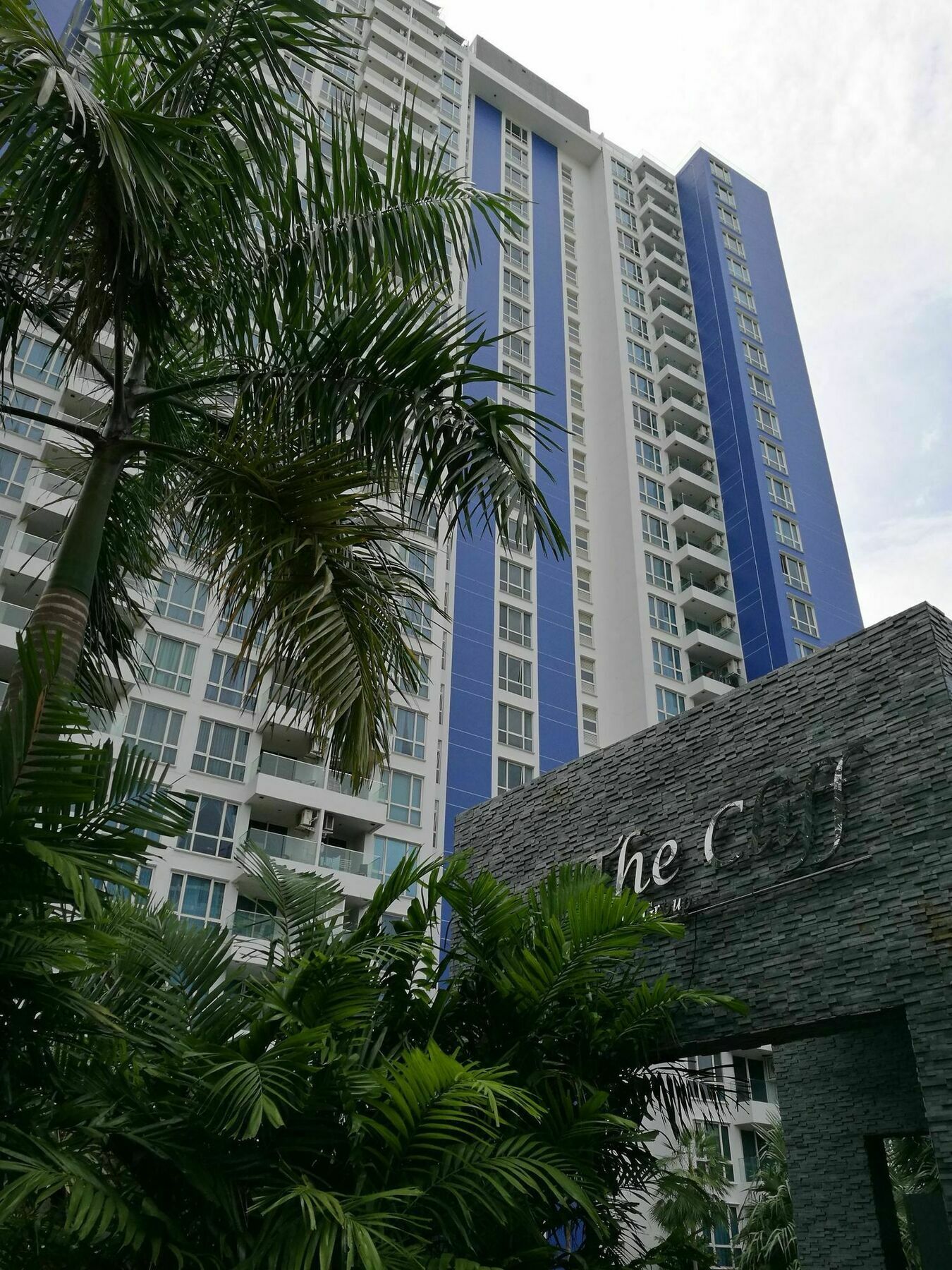 The Cliff Apartment Pattaya Exterior photo